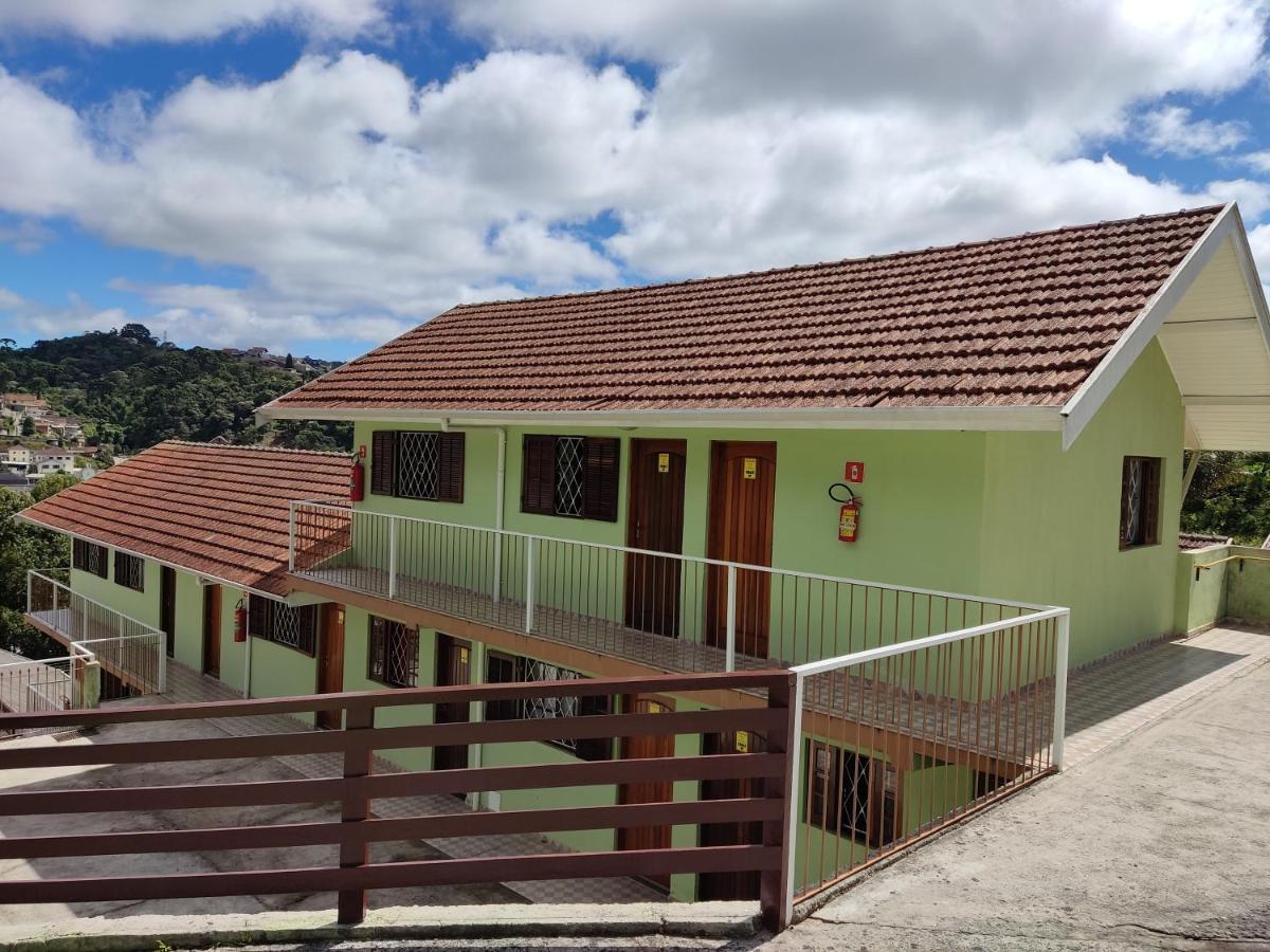 Pousada Portal Da Serra Campos do Jordão Esterno foto