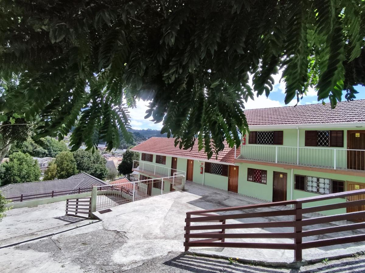 Pousada Portal Da Serra Campos do Jordão Esterno foto