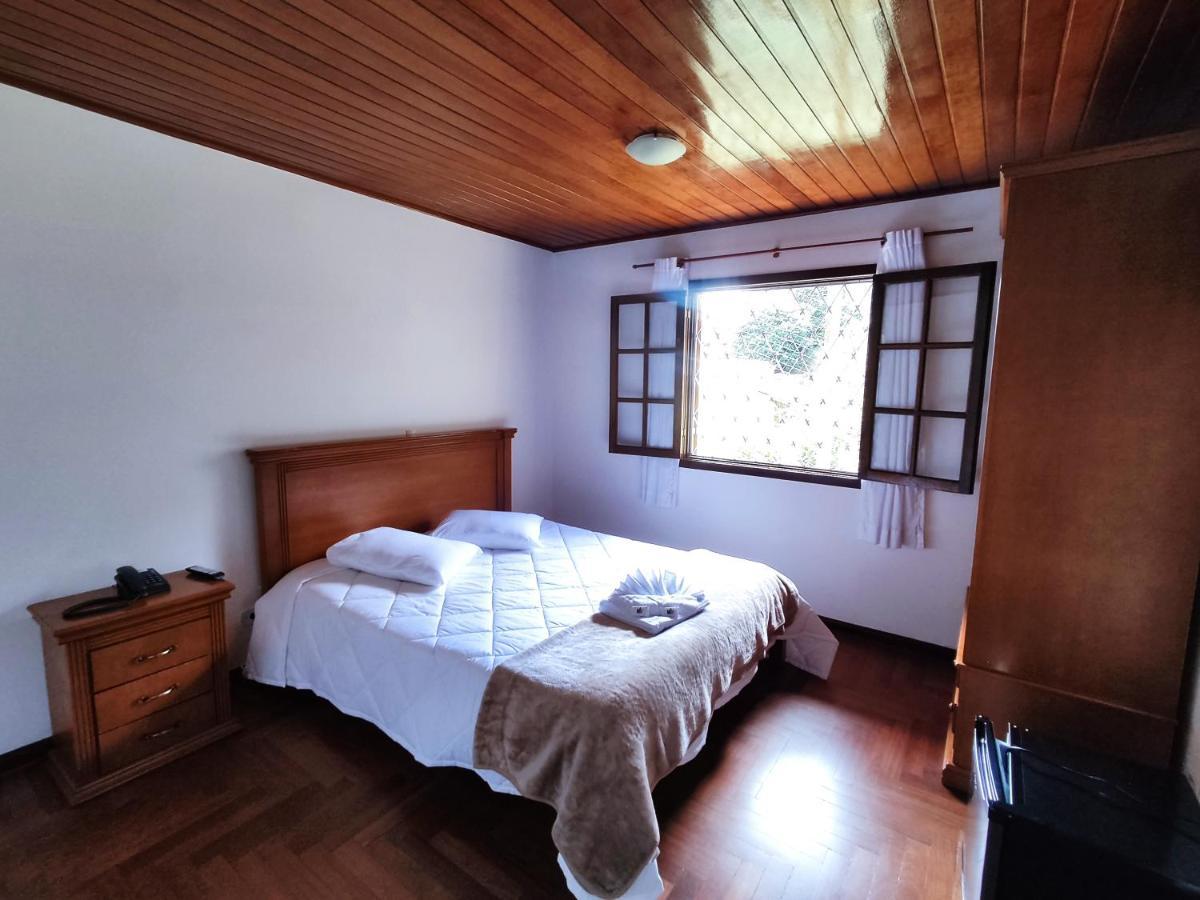 Pousada Portal Da Serra Campos do Jordão Esterno foto